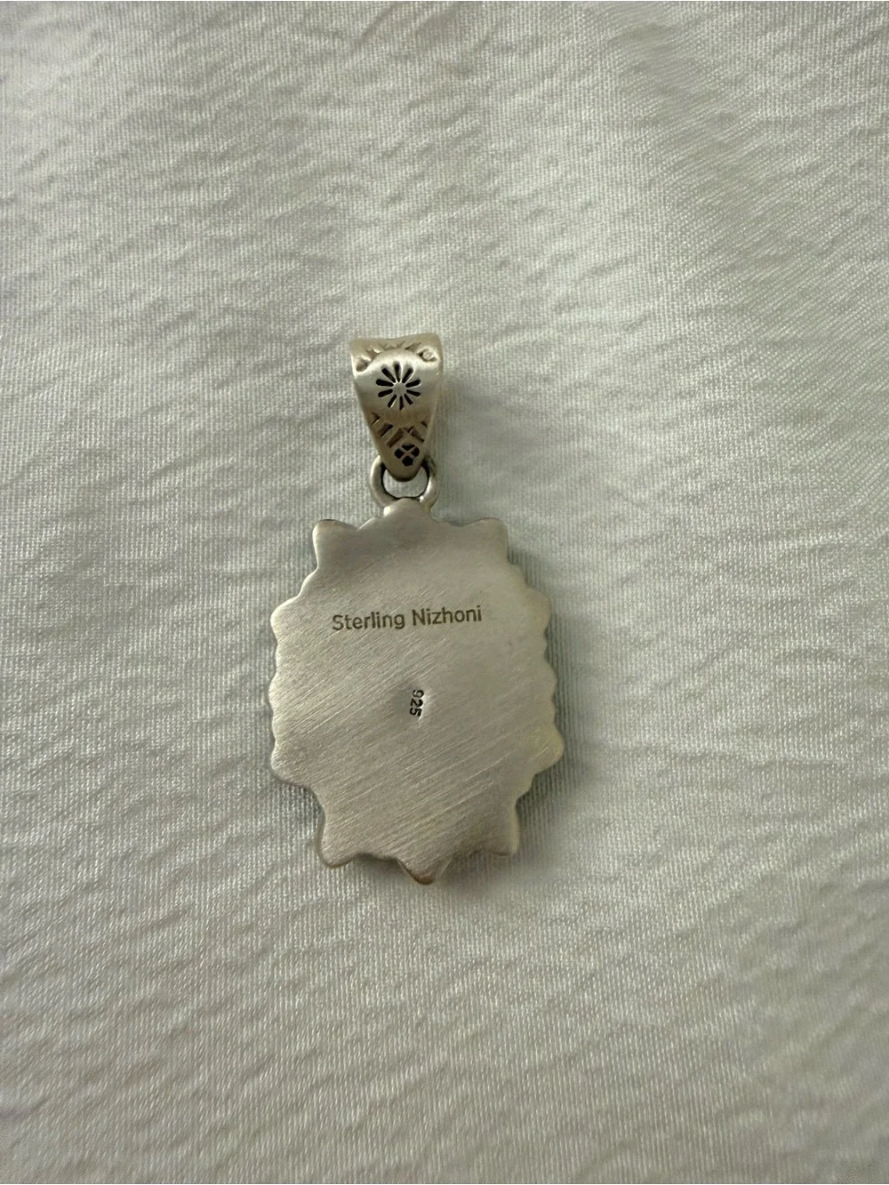 Nizhoni Traders - Kingman Turquoise and Orange Mojave Pendant. NWOT